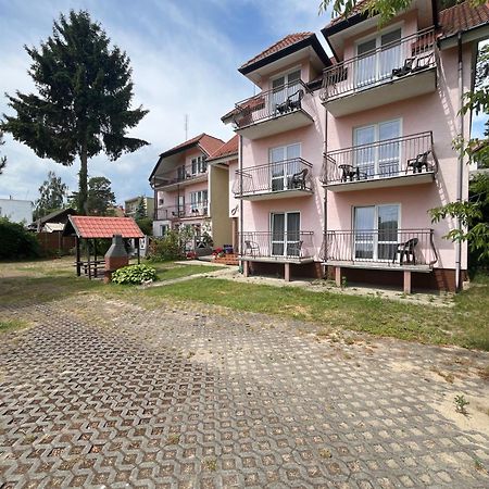 Hotel Dom Muszelka Krynica Morska Exterior foto